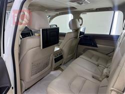 تۆیۆتا لاند کروزەر